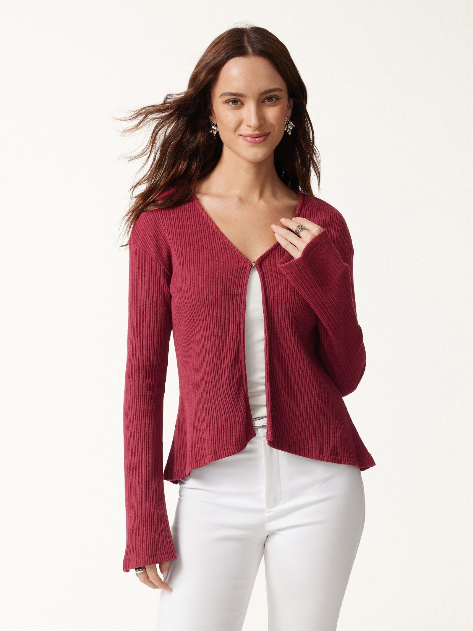 Strickjacke mit V-Ausschnitt und ausgestellten Ärmeln